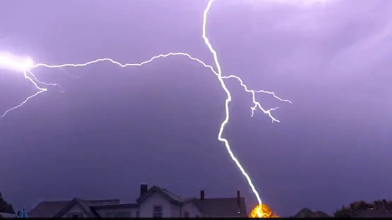 Lightning strikes: 14 killed in UP, 5 killed in Bihar