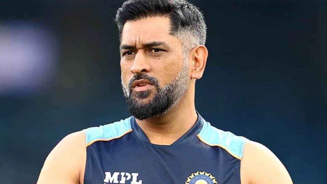 Mahendra Singh Dhoni:  ధోనీకి షాక్.. సుప్రీంకోర్టు నోటీసులు