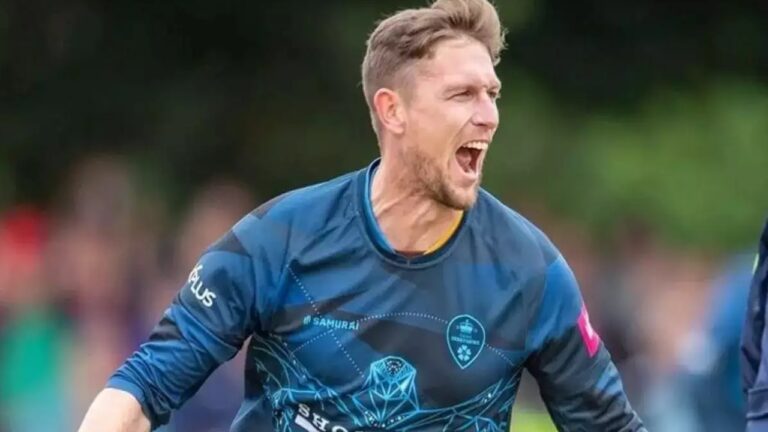 Cricket: టీ20ల్లో చెత్త రికార్డు.. 4 ఓవర్లలో 82 పరుగులు ఇచ్చిన బౌలర్