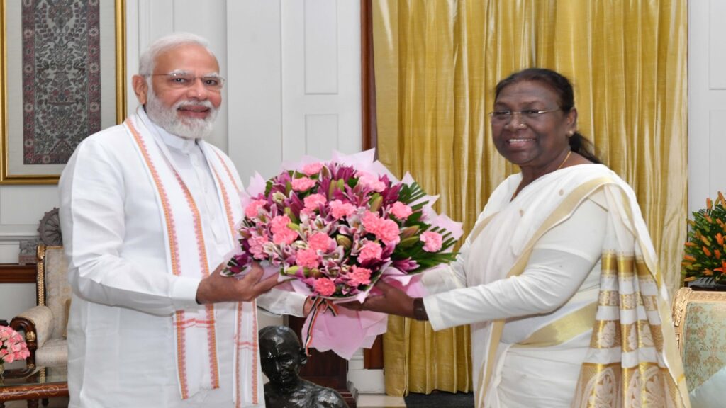 Pm Modi Meets President