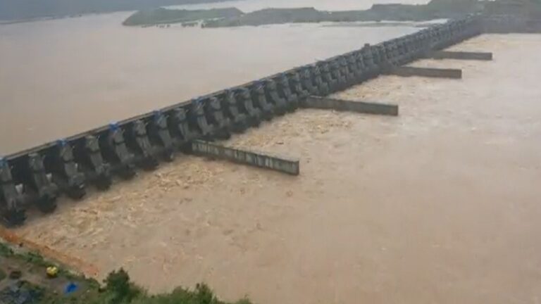 Ambati Rambabu: పోలవరం ప్రాజెక్టు ఎగువ కాఫర్ డ్యాం ఎత్తు పెంచుతాం