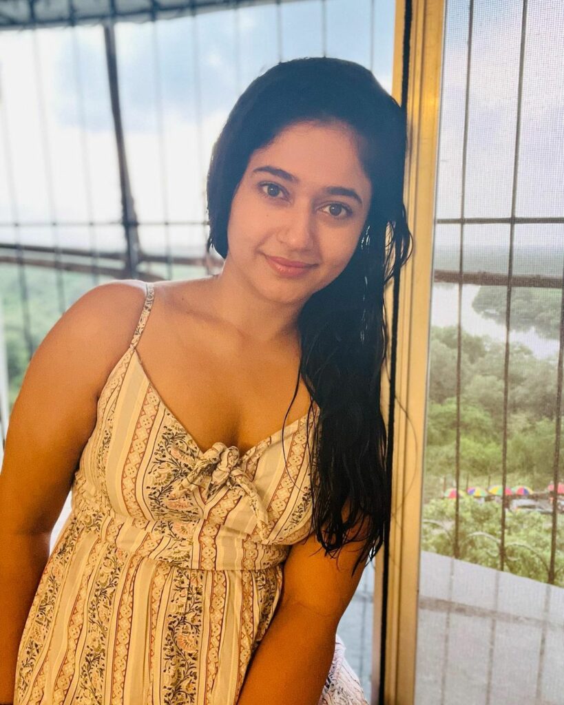 Poonam Bajwa (8)