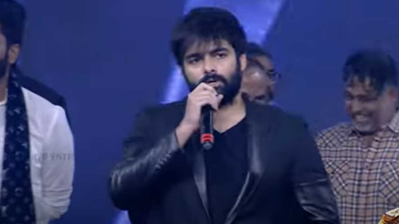Ram Pothineni: మీరా.. నేనా అంటే మీరు లేకపోతే నేను లేను.. కన్నీరు పెట్టుకున్న రామ్
