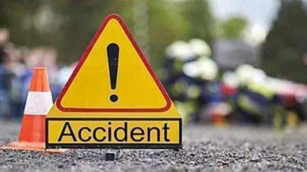 Accident:  ఔటర్ రింగ్ రోడ్డుపై ప్రమాదం.. ముగ్గురు మృతి
