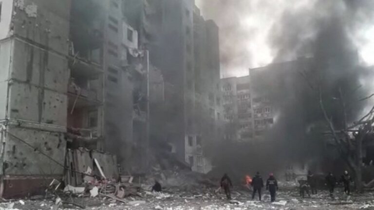 Russia Ukraine War: ఖార్కివ్‌లోని సాంస్కృతిక కేంద్రంపై రష్యా సైనికులు బాంబు దాడి