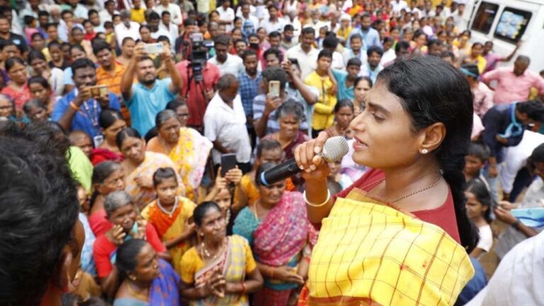 YS Sharmila: కాళేశ్వరం ప్రాజెక్టులో 70 వేల కోట్ల అవినీతి