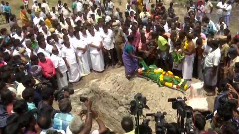 Kallakurichi Student Death: ముగిసిన విద్యార్థిని అంత్యక్రియలు..