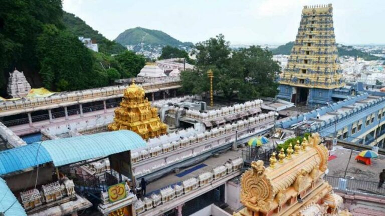 Vijayawada: కనకదుర్గమ్మకు తెలంగాణ బంగారు బోనం