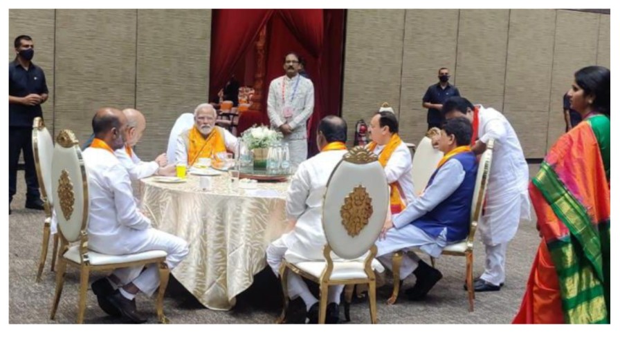 టి.బీజేపీ నేతలతో మోడీ