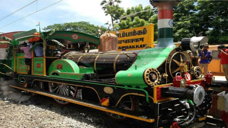 Indian Railways: మళ్లీ పట్టాలెక్కిన 1855 నాటి పురాతన రైలు.. కారణం ఏంటంటే..?