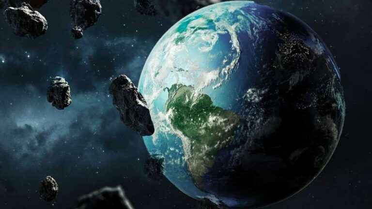 Asteroids : భూమిపైకి ఆస్టరాయిడ్ల దండయాత్ర.. ఏ క్షణమైనా..