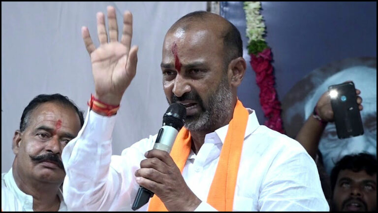 Bandi Sanjay: కేసీఆర్‌కు మందు మీద ప్రేమ.. మంది మీద కాదు