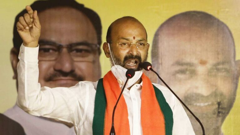 Bandi Sanjay : గుంట నక్కలు ఏకమయ్యారు.. బీజేపీ సింహం… సింగిల్‌గా వస్తుంది