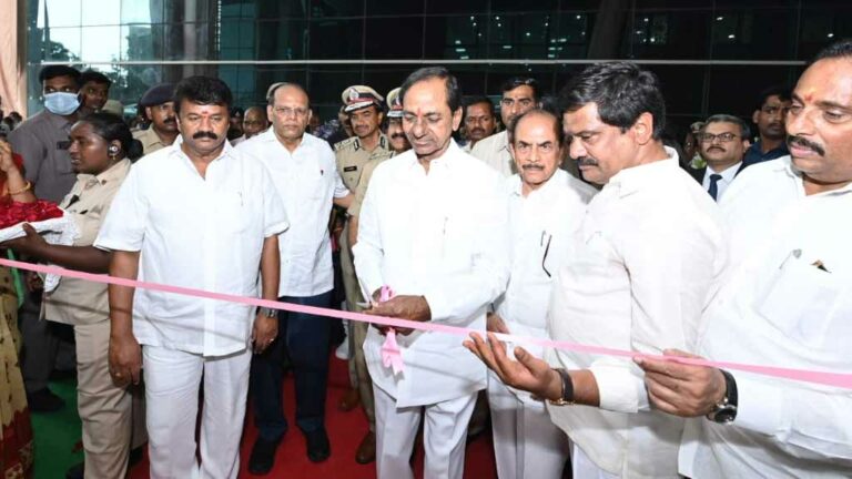 CM KCR : పోలీసులందరికీ సెల్యూట్ చేస్తున్నా