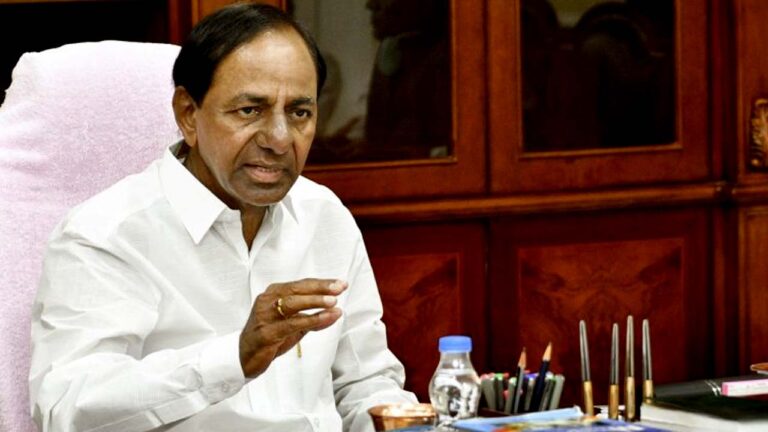 Independent India Diamond Festival: కేసీఆర్‌ ఆదేశాలు.. ప్రతీ ఇంటికీ జాతీయ జెండా పంపిణీ..