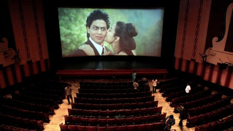 Cinema Halls: ఈ నెల ఇంట్లోనే. సినిమా హాళ్లకు వెళ్లేది లేదు