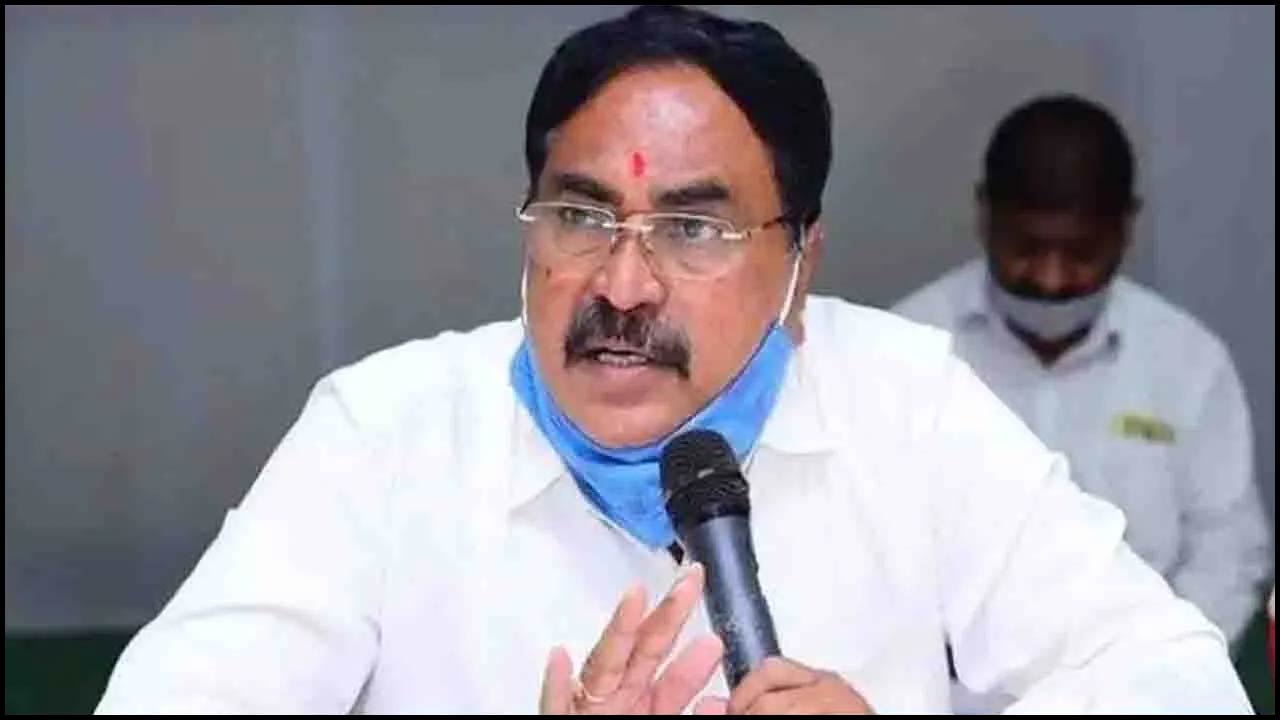 Errabelli Dayakar Rao: కేసీఆర్ కుటుంబాన్ని మాటంటే.. ప్రజలు క్షమించరు