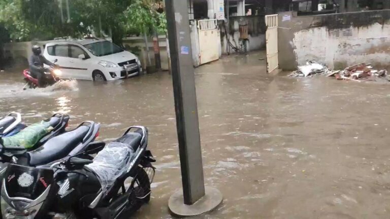 Rayadurgam Rain: భారీవర్షంతో రాయదుర్గం అతలాకుతలం
