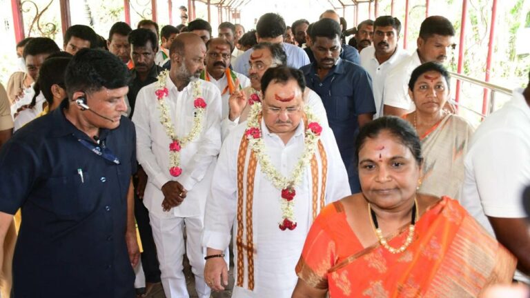 JP Nadda : భద్రకాళి అమ్మవారిని దర్శించుకున్న జేపీ నడ్డా