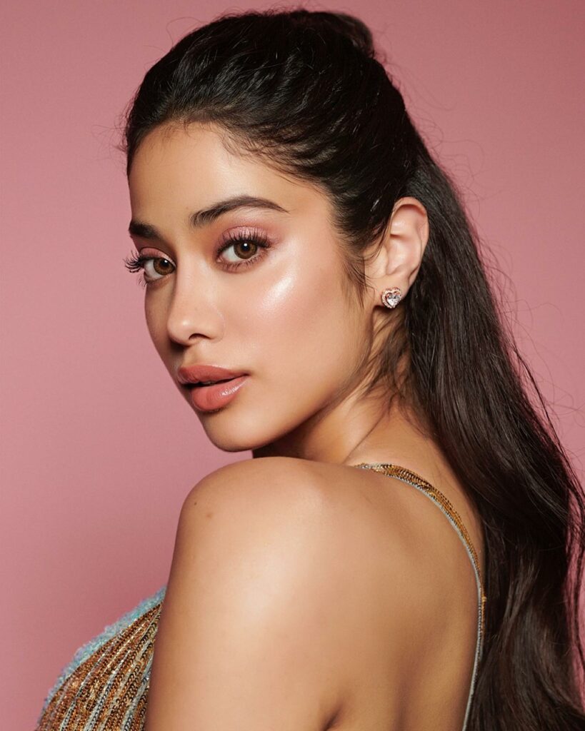 Janhvi Kapoor (1)