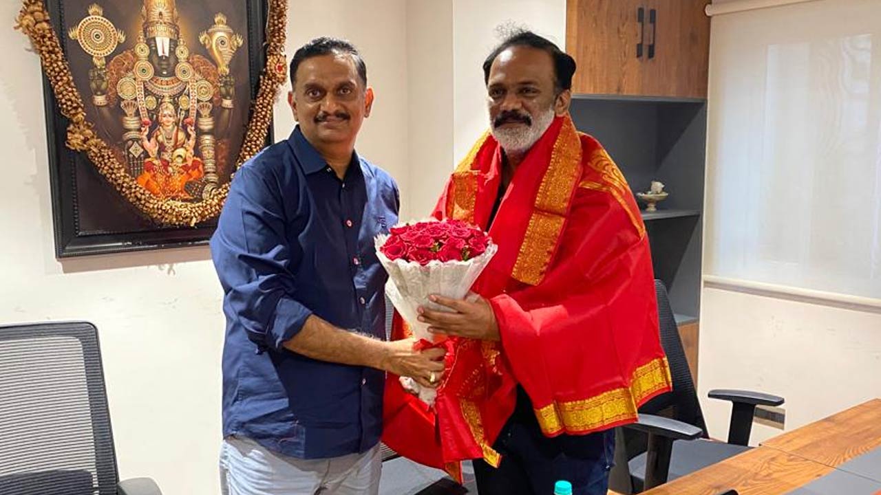 Kesineni Chinni Meets Vangaveeti Radha: వంగవీటి రాధాతో కేశినేని చిన్ని భేటీ..