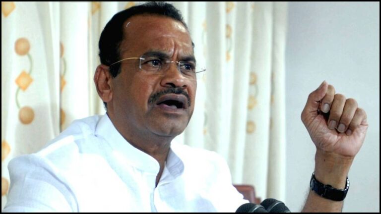 Komatireddy Venkat Reddy: ప్రియాంకా గాంధీతో భేటీ.. ఆ అంశంపై చర్చించాం