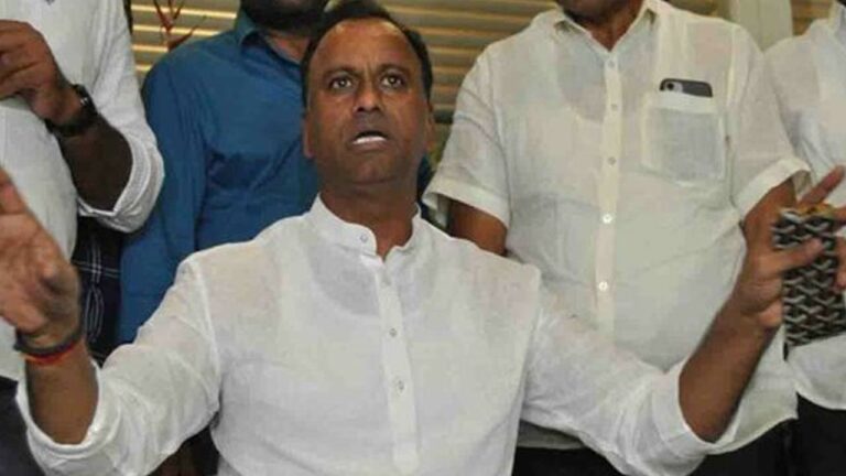 Komatireddy Rajgopal Reddy: ఫామ్‌హౌస్‌లో పడుకున్న కేసీఆర్‌.. మునుగోడు రావాలనే రాజీనామా చేశా..