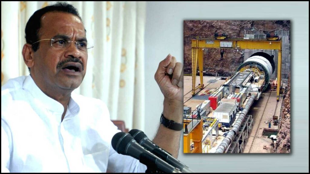 Komatireddy Warns Kcr