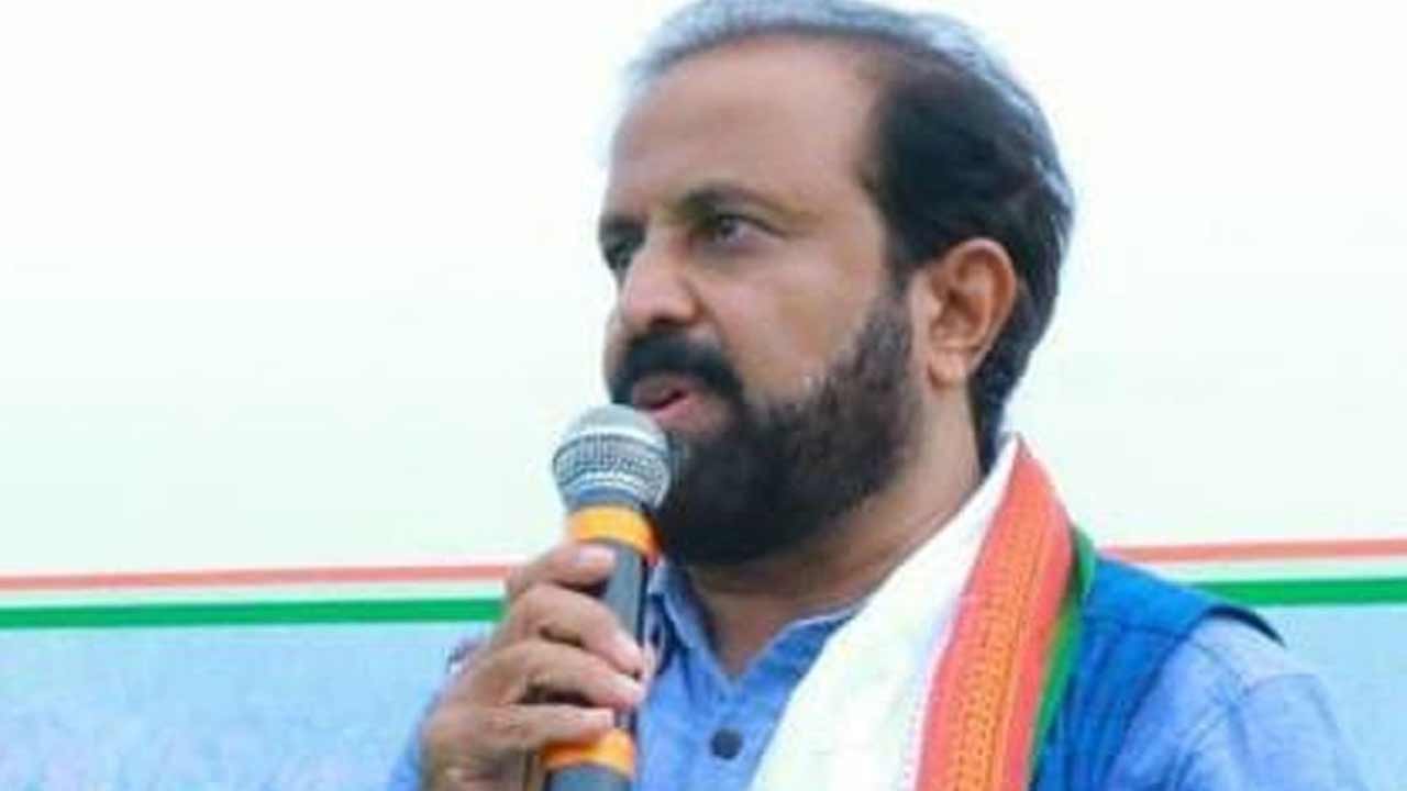 Madhu Yashki Goud : కేసీఆర్‌వి బట్టే బాజ్ మాటలు.. అది నోరా.. ఇంకేమైనా..?