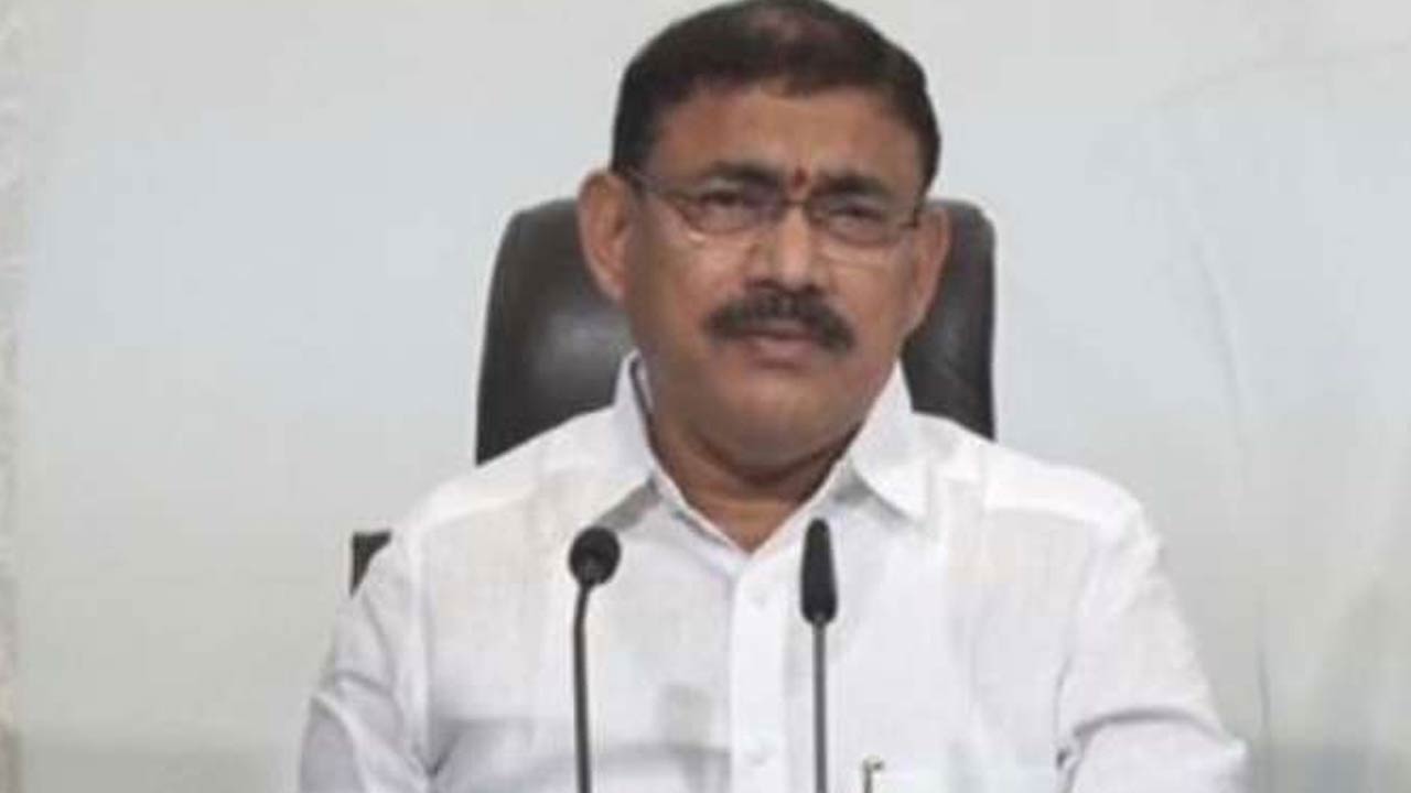 Minister Chelluboina Venu: నాడు అమరావతి గ్రాఫిక్స్ సృష్టించారు.. నేడు వైసీపీ నేతలపై గ్రాఫిక్స్‌ చేయిస్తున్నారు..!