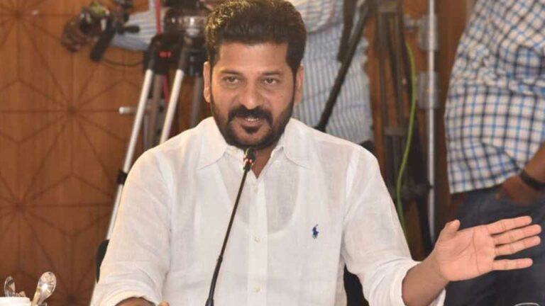 Revanth Reddy : స్వతంత్రంతో ఒకవైపు ఆనందం. మరోవైపు దేశ విభజన విషాదం