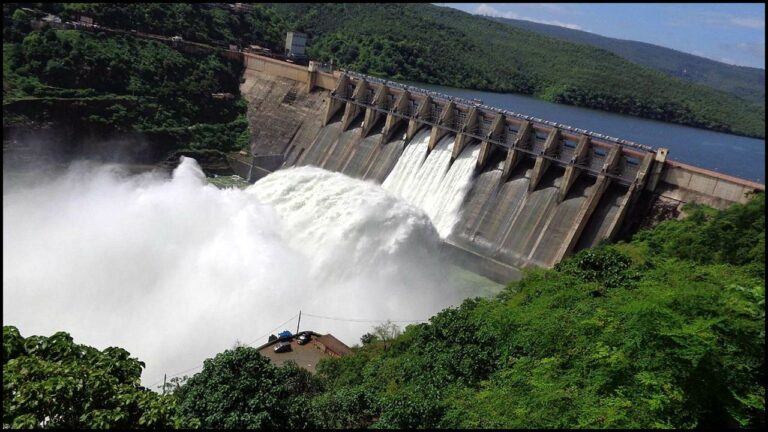 Srisailam Project: శ్రీశైలం ప్రాజెక్టుకు భారీగా వరద నీరు.. 2 గేట్లు ఎత్తివేత