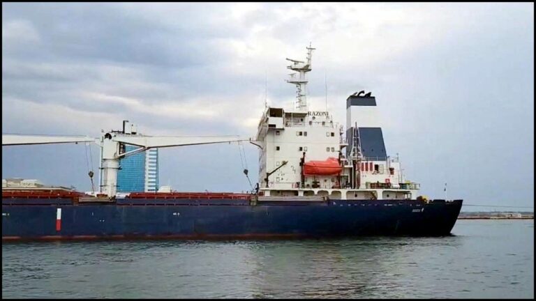 Ukraine Crisis: ఎట్టకేలకు కదిలిన ఆహార నౌక.. ఇదే మొదటిది!