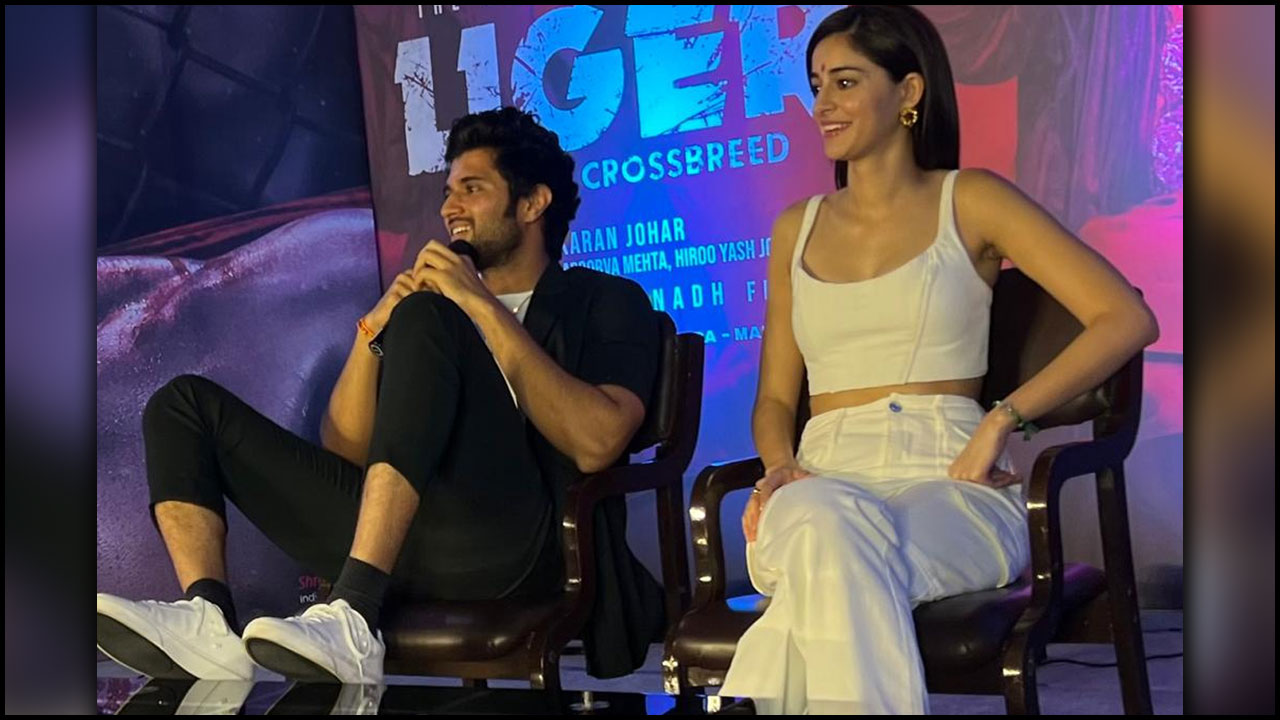 Vijay Deverakonda: కాలు మీద కాలేసుకొని చెబుతా