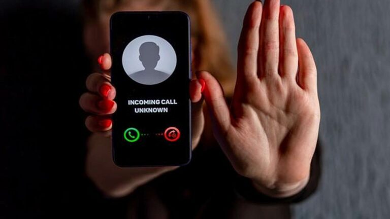 WhatsApp : వాట్సాప్‌ వీడియోకాల్స్‌తో జాగ్రత్త.. ట్రాప్‌లో పడకండి..