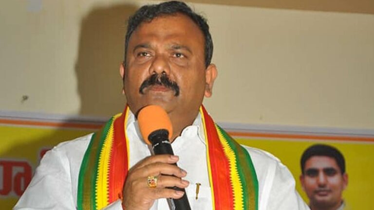 Yarapathineni Srinivasa Rao: రాజకీయాల కోసం కులాల మధ్య చిచ్చు పెడతారా..?