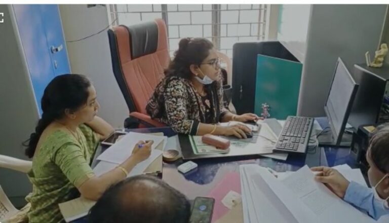 Sullurupet Acb Raids: ఏసీబీకి చిక్కిన మునిసిపల్ కమిషనర్