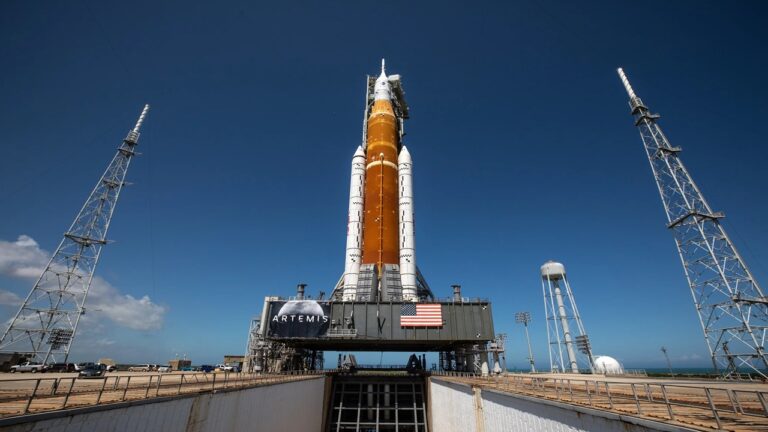 Artemis-1 Moon mission: మళ్లీ జాబిలిపైకి..  నేడు నాసా మానవ రహిత ఆర్టెమిస్‌-1 ప్రయోగం