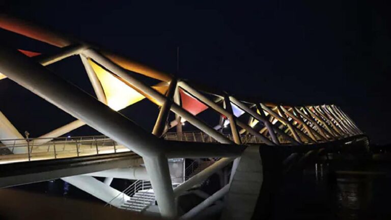 Atal Bridge: అటల్ బ్రిడ్జ్ ను ప్రారంభించనున్న ప్రధాని నరేంద్రమోదీ.