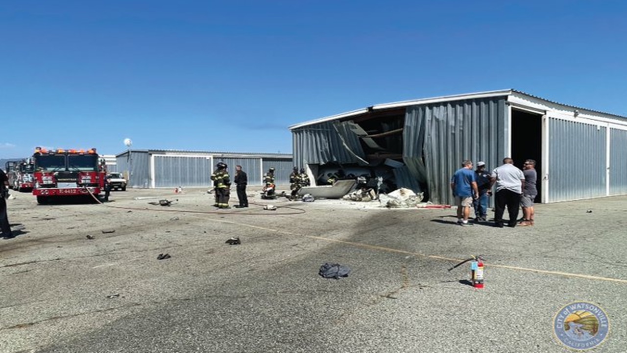 California Plane Crash: గాలిలో ఢీకొన్న రెండు విమానాలు.. పలువురు మృతి