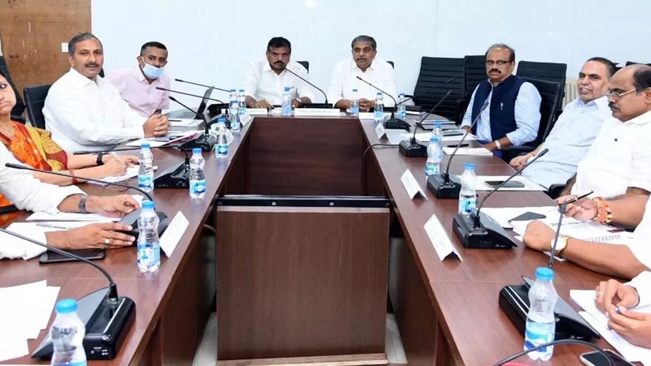 CPS Employees Meeting With Ministers: ప్రభుత్వంతో సీపీఎస్ ఉద్యోగుల చర్చలు విఫలం..