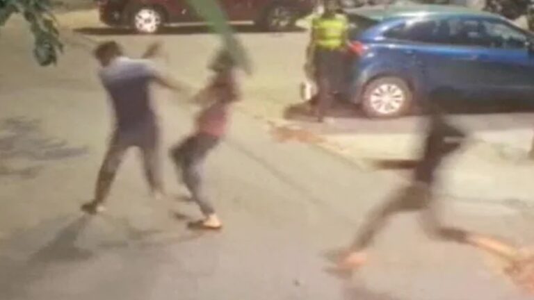 Delhi: దేశ రాజధానిలో ఘోరం.. గోడపై మూత్ర విసర్జన చేసినందుకు పొడిచి చంపేశారు..