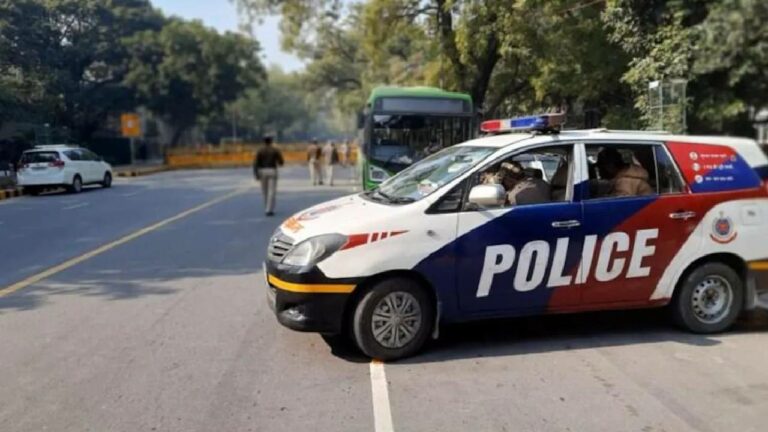 Delhi: రూ.500 నోటు హత్యకు కారణం అయింది.. వ్యక్తిని చంపిన నలుగురు మైనర్లు