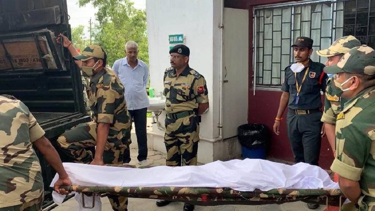 Soldier Killed: ఇండియా-బంగ్లాదేశ్ సరిహద్దుల్లో ఉగ్రదాడి.. జవాన్ వీరమరణం