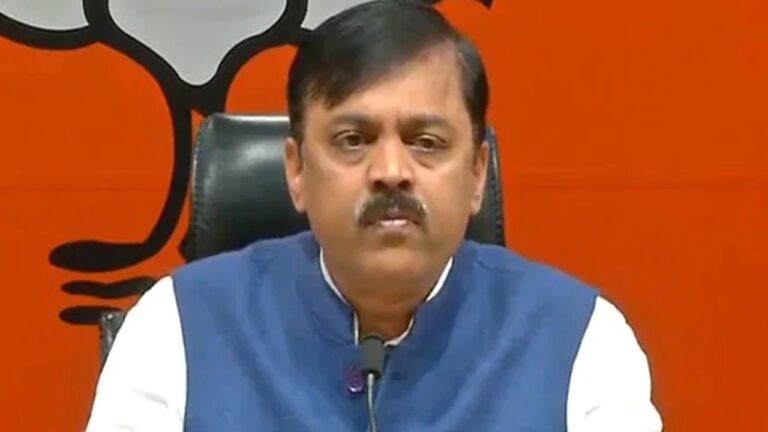 GVL Narasimha Rao: లేపాక్షి భూముల వ్యవహారం పెద్ద ల్యాండ్ స్కాం.. ప్రభుత్వం వివరణ ఇవ్వాలి