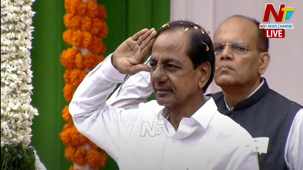 Independence Celebrations: స్వాతంత్ర వజ్రోత్సవాల్లో ఆకట్టుకున్న కళాప్రదర్శన