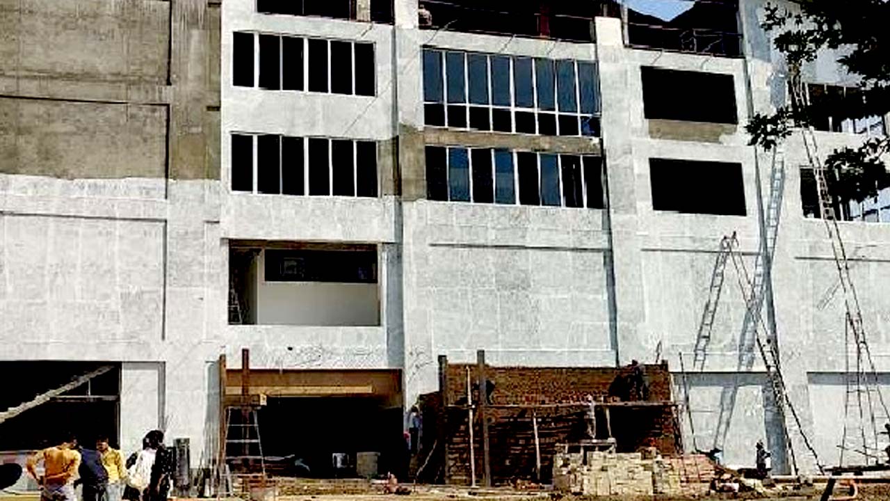 Kashmir: 30 ఏళ్ల తర్వాత కశ్మీర్ లో ప్రారంభంకానున్న సినిమా థియేటర్లు