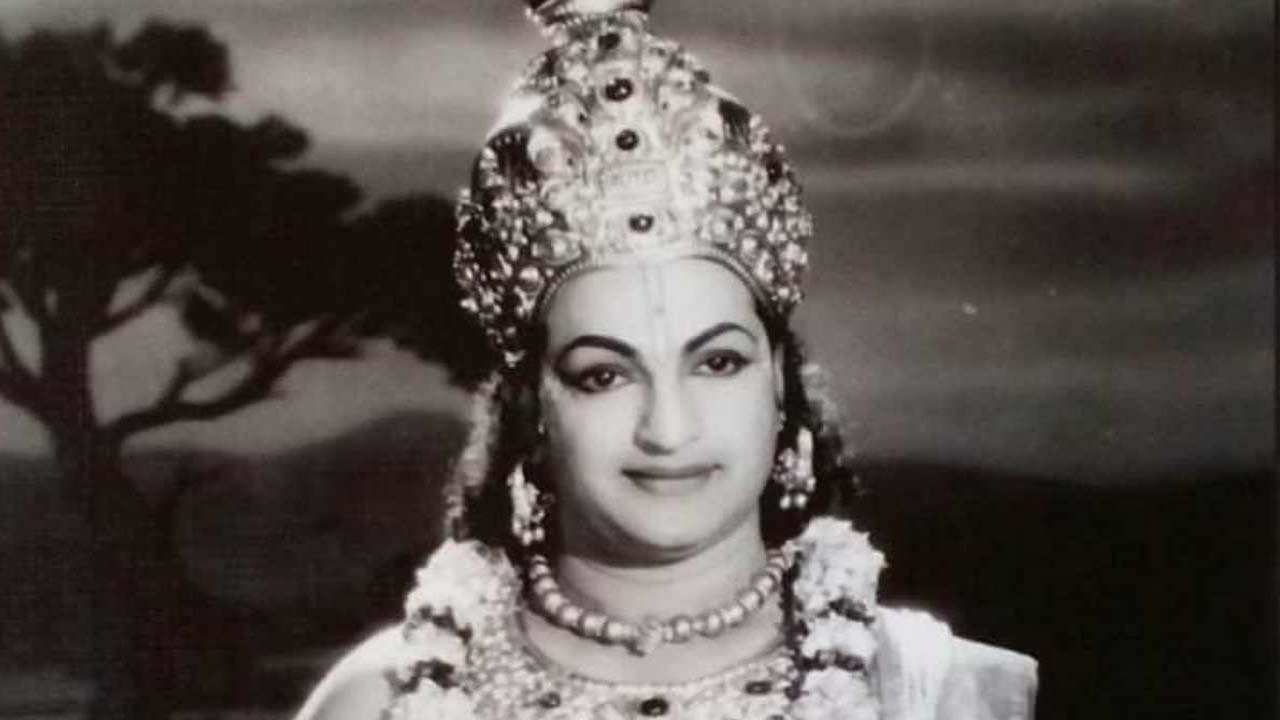 Sri Krishna Janmashtami Special : వెండితెరపై వెలిగిన కృష్ణులు