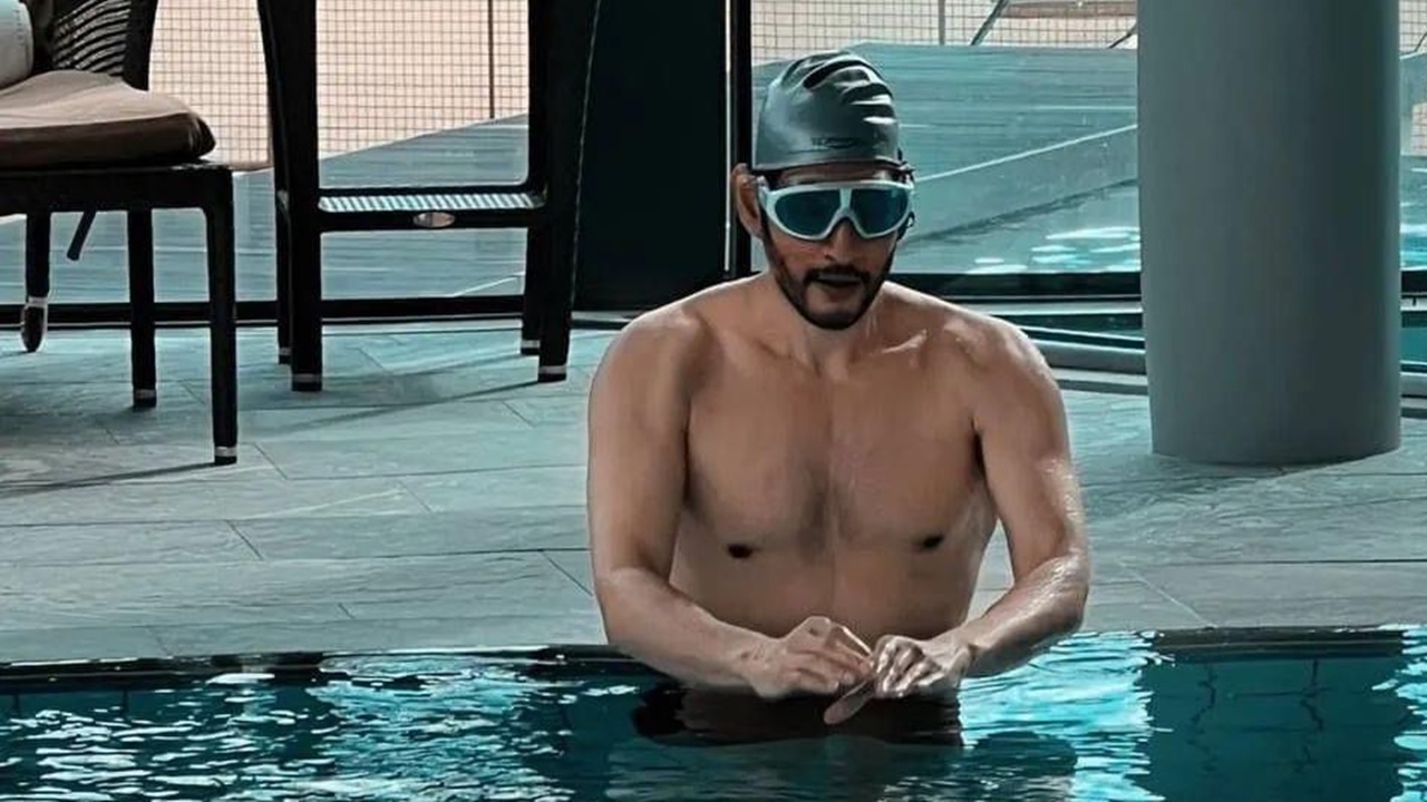 Mahesh Babu: ఫస్ట్ టైమ్.. షర్ట్ లేకుండా బాడీని చూపించిన మహేష్.. పిచ్చెక్కిపోతున్న అభిమానులు