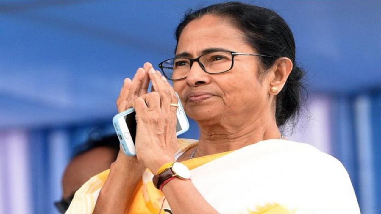 Mamata Benerjee: దుర్గాపూజ కోసం పూజా కమిటీలకు రూ. 60 వేల గ్రాంట్